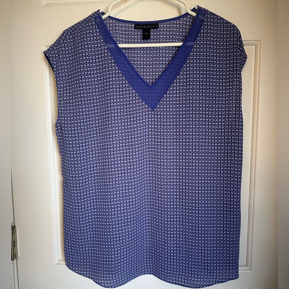 Attention cap sleeve blouse